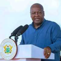 Mahama announces plan to modernise Volta Star Textiles factory